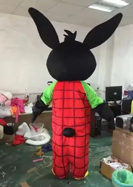 Anime Zwart Konijn Mascotte Kostuum Bunny Cosplay Kostuums Volwassen Deluxe Wandelpop Kleden Reclameceremonie Themafeest Pr