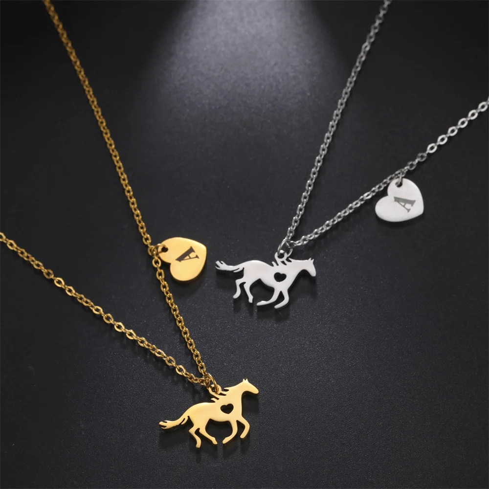 26 Letter Heart Necklaces Cute Animal Running Horse Chain Pendant Collar Fashion Charm Necklace For Women Jewelry Party Gifts