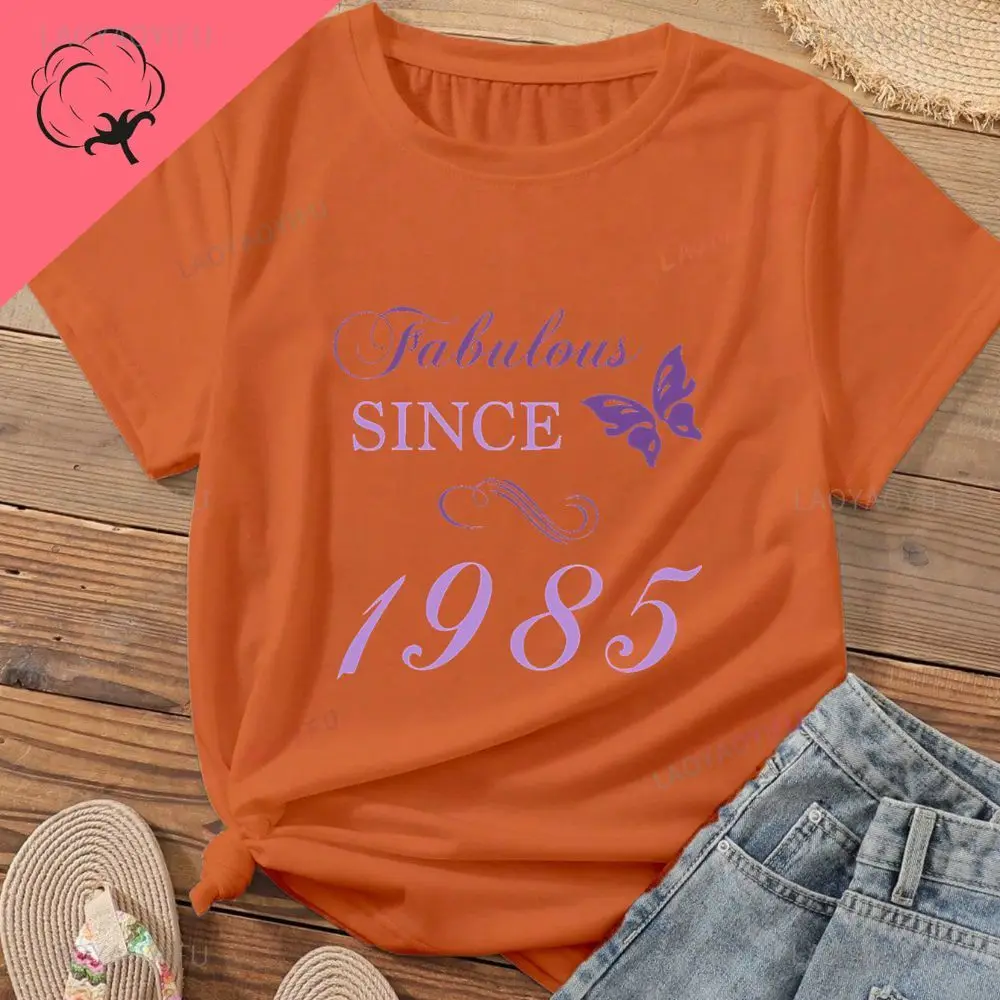 تي شيرت محظوظ لمدة 40 عامًا - تي شيرت قطني منقوش بأكمام قصيرة على الموضة لصيف 1985 #3