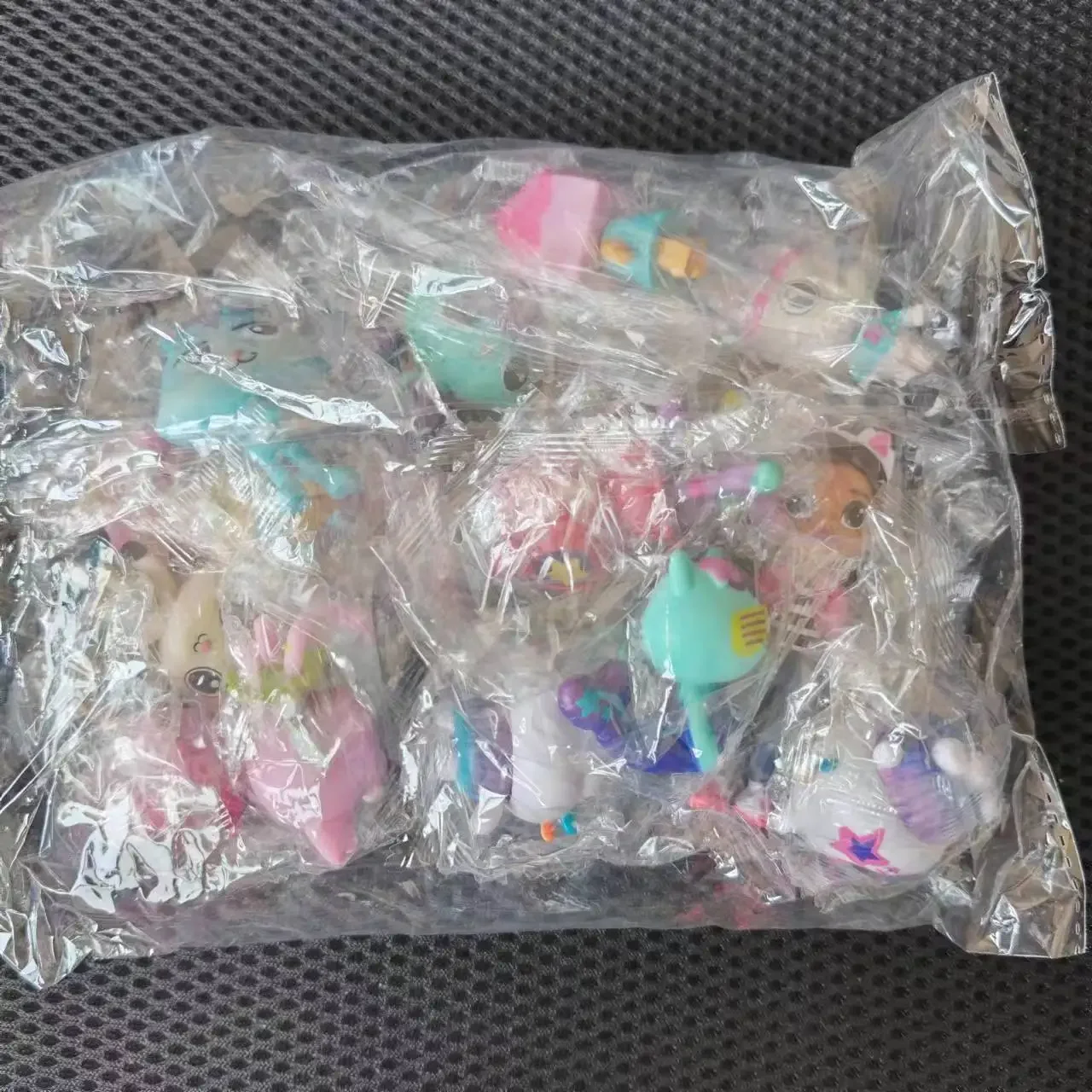 EN STOCK @ @ 13 pièces/ensemble PVC Gabby maison de poupée Figure jouet Mercat dessin animé animaux en peluche souriant voiture chat câlin Gaby fille poupées Chrimas