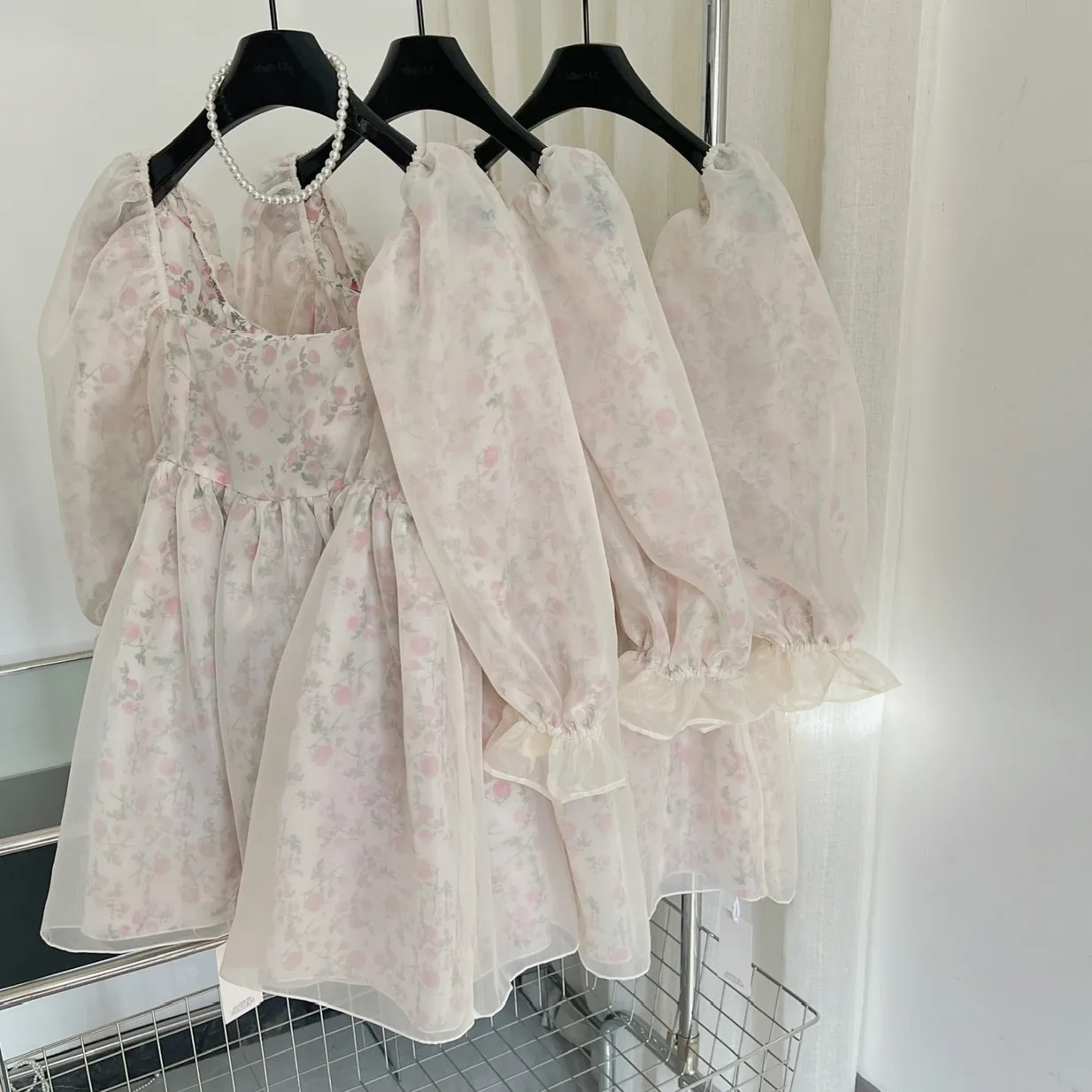 Vestido largo con mangas farol de estilo nuevo de verano 2025, falda corta de playa e para mujer, vestido hinchado flo...