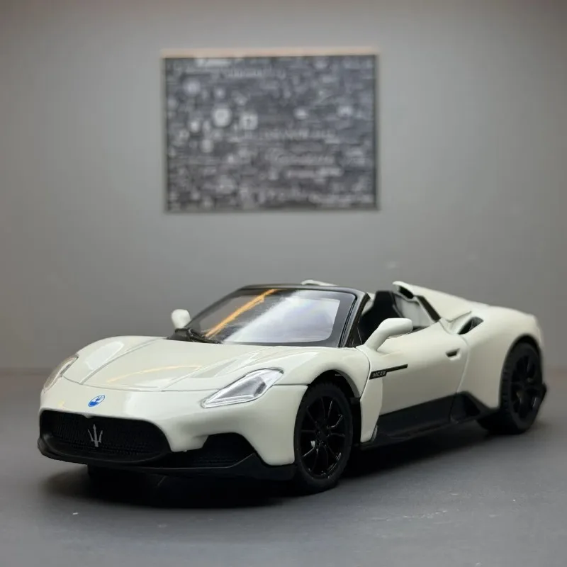 1:32 Maserat Alloy Convertible Sports Car Replica Highly Detailed Diecast Model for Car Enthusiasts Collection and Hobby Display