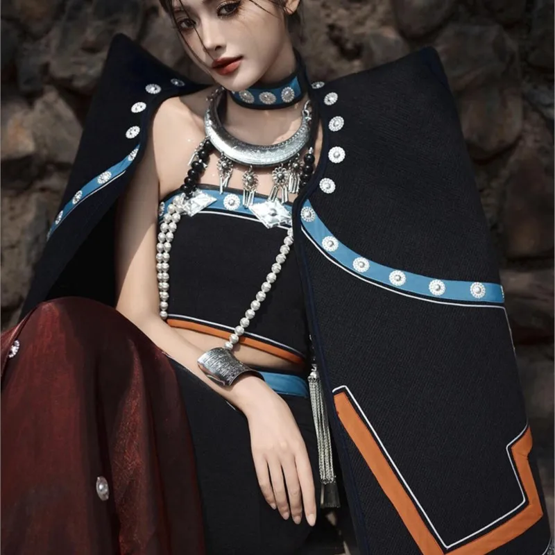 Fantasia feminina capa feita à mão para fotografia de viagem de dança