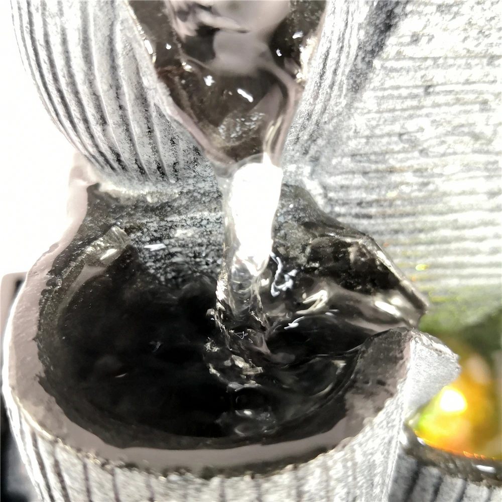 شركة الثروة الحلي منضدية نافورة داخلي صغير الجنينة سطح المكتب المتتالية شلال مع كرة دوارة LED للزينة