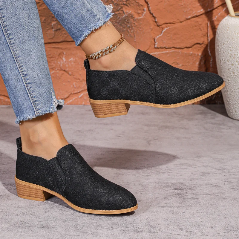 

2025 Autumn New Pointed Toe Fashion Shallow Mouth Chunky Heel Printed Women's Plus Size High Heel Fashion Shoes