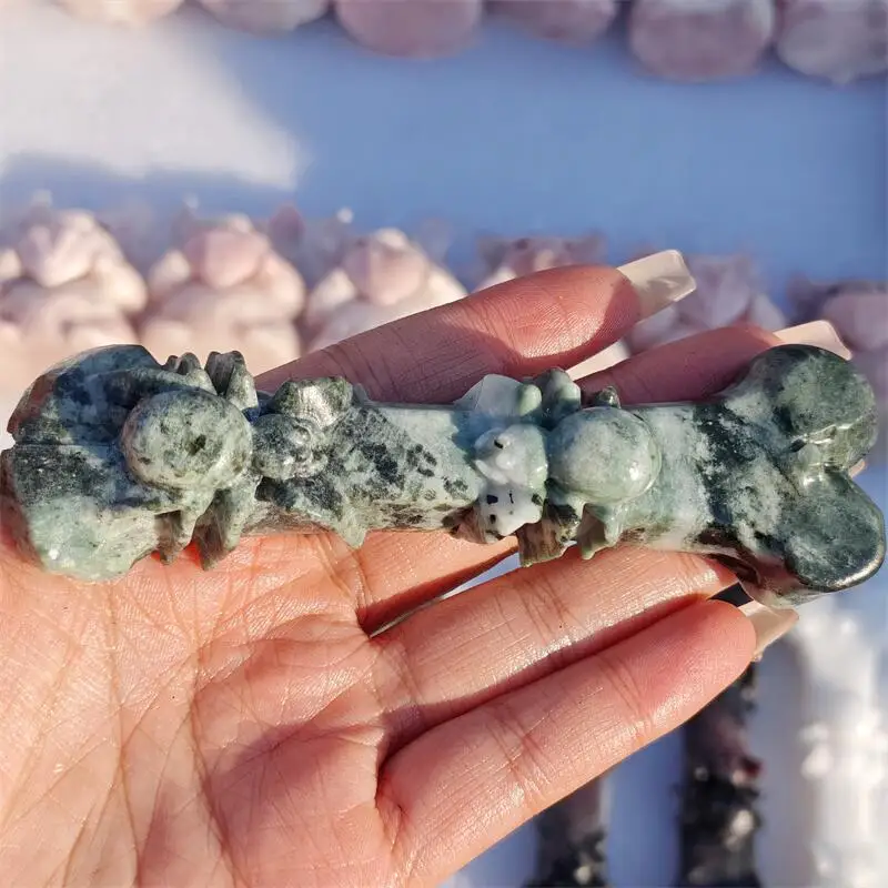 Natural Rhodonite Spider And Bone Carving Energy Gem Reiki Healing Home Decoration Gift Collection 1pcs