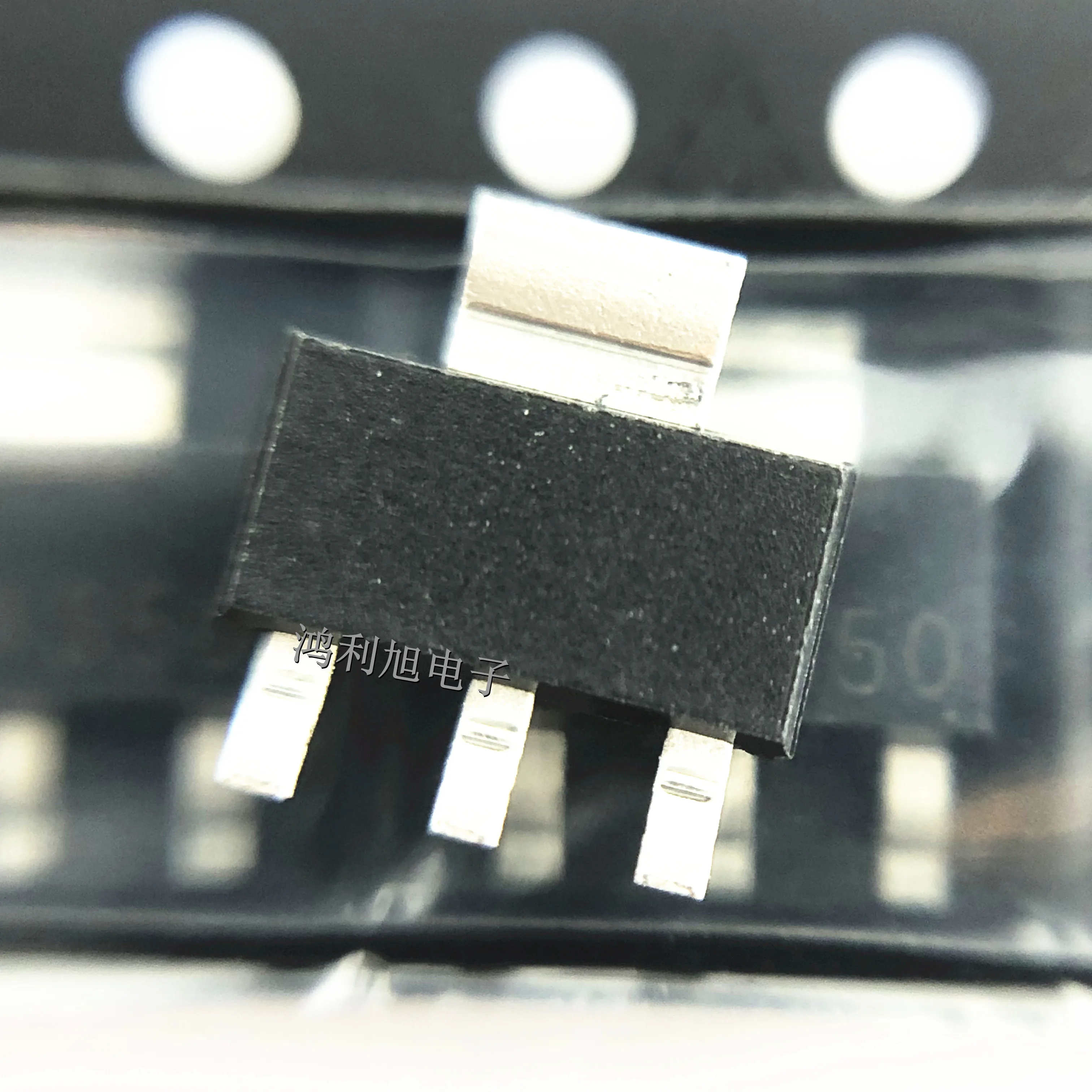 10개/몫 PBSS4350Z PBSS4350Z,135 마킹:PB4350 트랜스 GP BJT NPN 50V 3A 2000mW 4핀(3+탭) SC-73 T/R