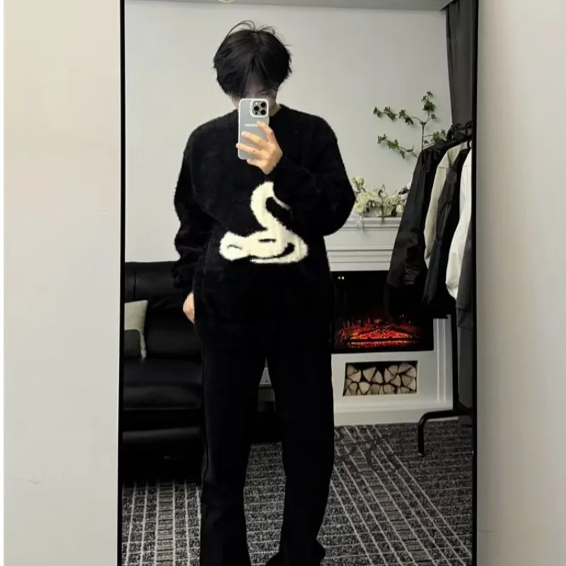Japanese Sle Knitted Sweater for Men Snake Pattern Embroidery Large Size Autumn Winter Baseball Collar Long Sve Loose Fit