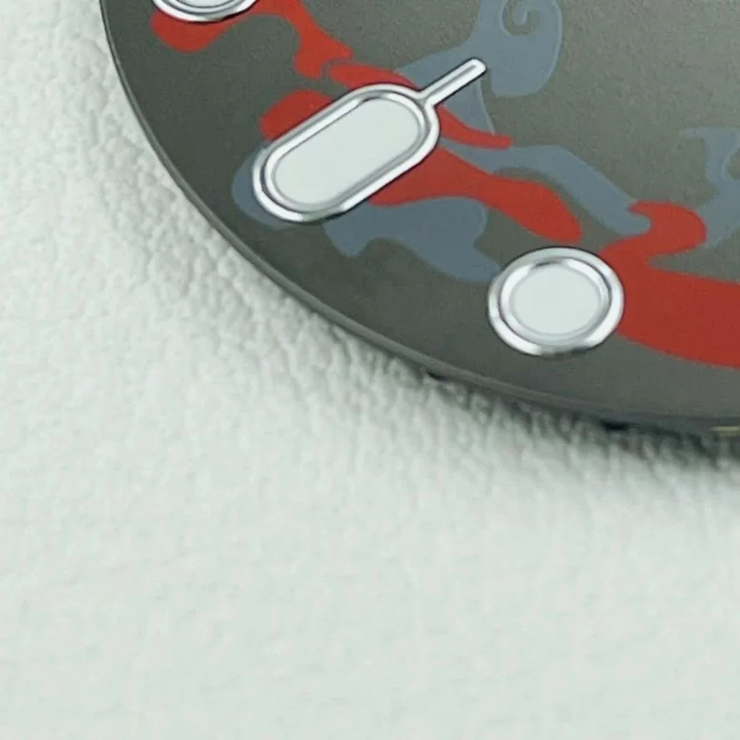 قطعة واحدة من قرص ساعة Lume باللون الأخضر الكرتوني الفني مناسبة لحركة NH35/36 ملحقات أجزاء تعديل إبداعية متينة