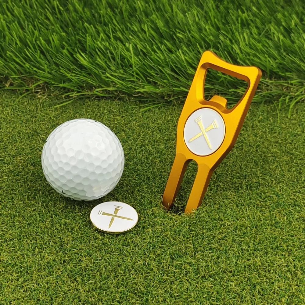 ส้อมสีเขียว ส้อมสีเขียว MARKER ชุดหมวกกอล์ฟคลิปที่ถอดออกได้ลูกกอล์ฟส้อม Creative Multi-Functional Golf Ball MARKER คลิปหมวก