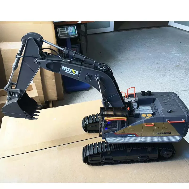 RC Truck NO.1592 1:14 Scale RC Excavator 22CH Semi-Alloy Remote Control Engineering Crawler Tractor Model Toy Vehicles Men Gift