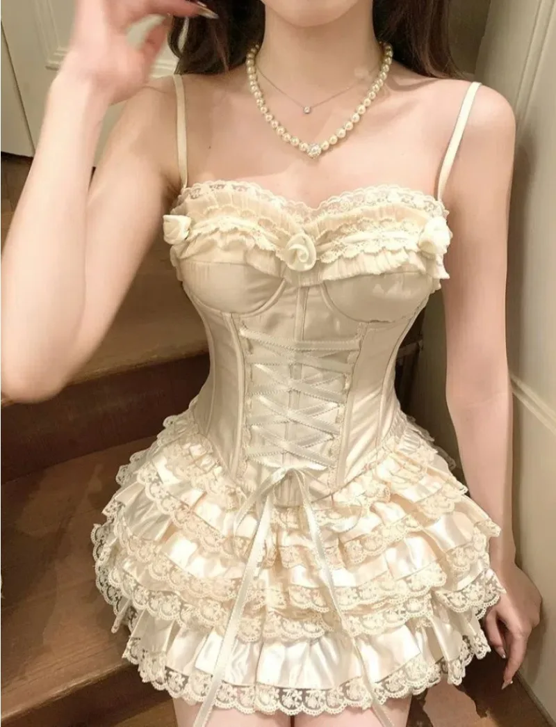 

2025 New Sweet Harajuku Slim Women Skirt Suit Design Sense Tops + Cake Skirts Japanese Fashion Lace Slim Hot Chick 2 Piece Set