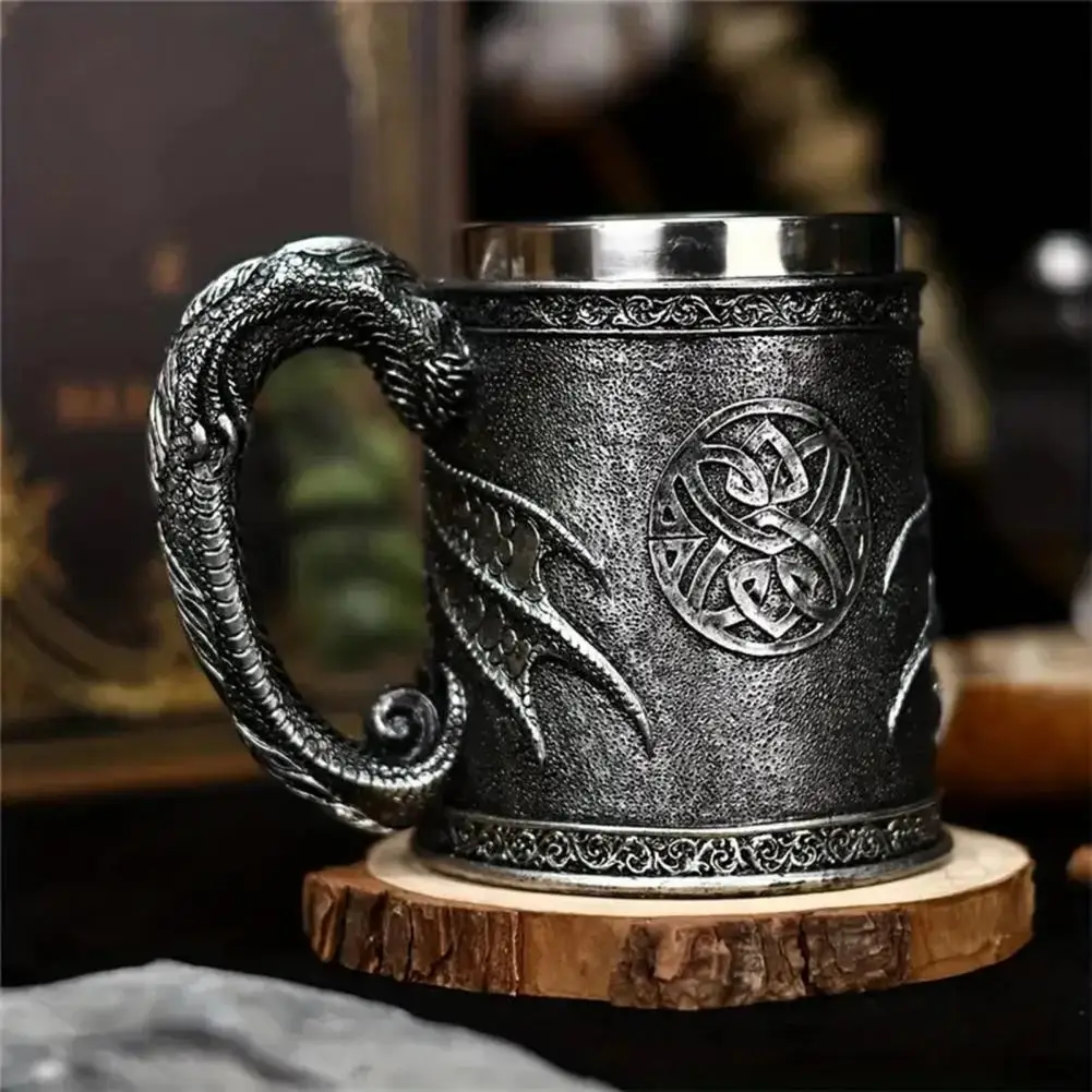 Copa de dragón carmesí, taza con temática de dragón, taza de cerveza de acero inoxidable de resina de dragón, taza de café Retro Tankard de 600ml, té para fantasía