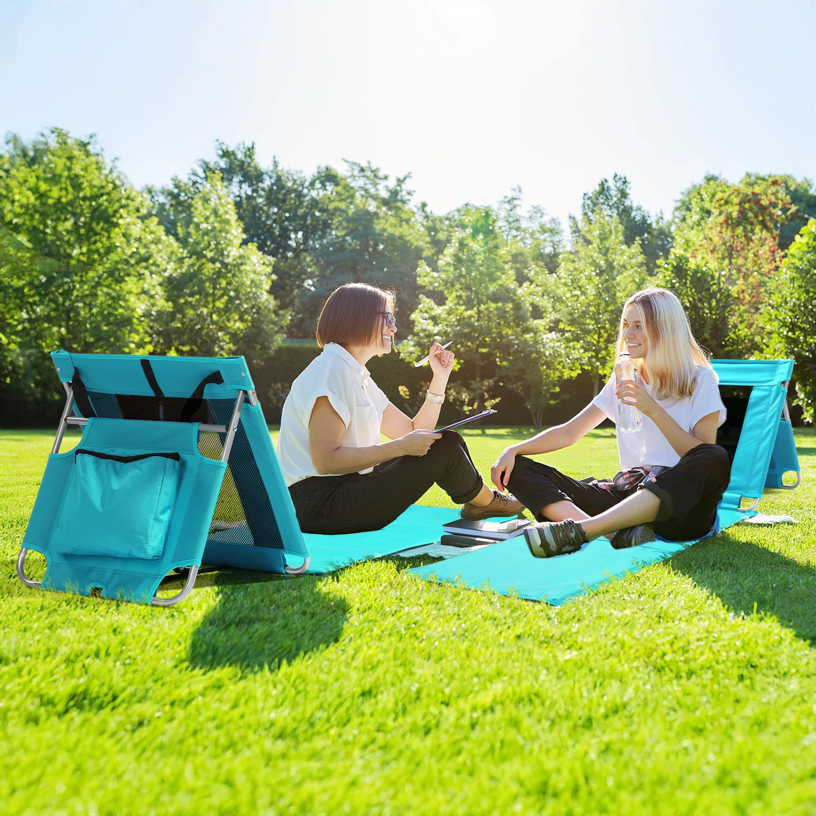 Faltbare Strandliege, leichter Strandmatten-Loungesessel mit atmungsaktiver Netzrückseite, Kühltasche zum Bräunen und Entspannen