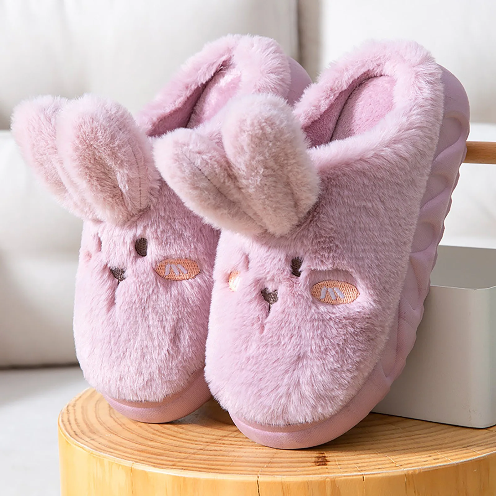 2023 Cute Plush Animal Slippers Women Lovely Bunny Rabbit Slides Indoor Bedroom Platform Slippers Fluffy Furry Soft Sole Shoes