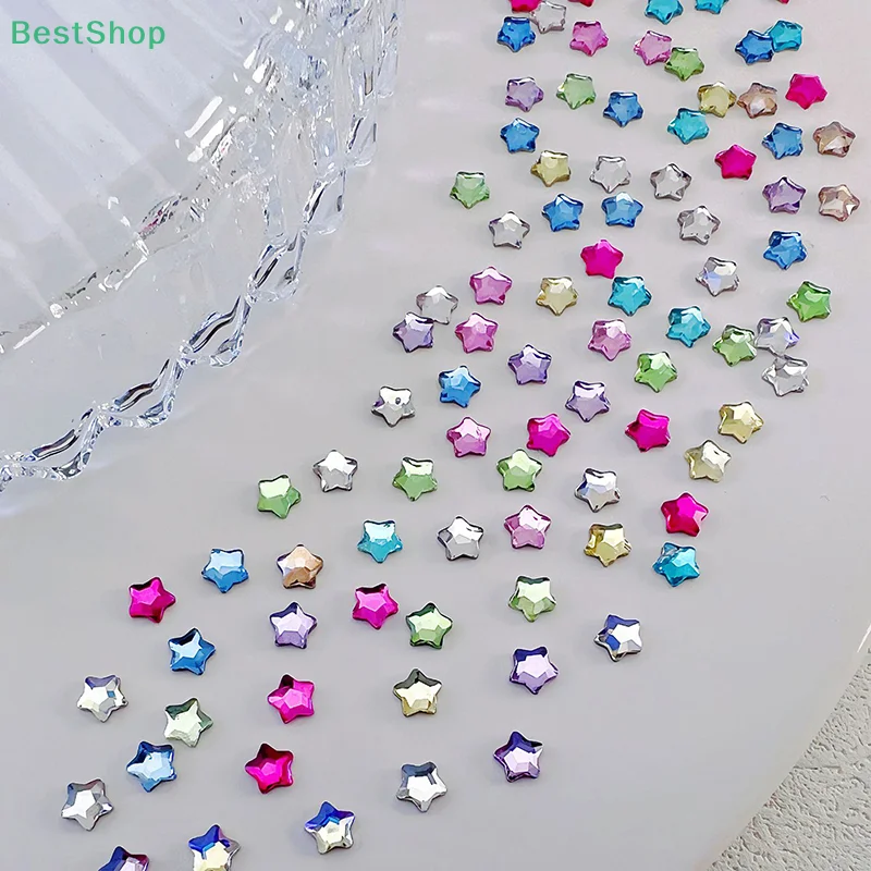 ♥ ♥ ♥ เพชรตกแต่งเล็บขนาดเล็ก 4/6 มม. รูปดาวแบน สีสันหลากหลาย ชุดผสม 50 ชิ้น