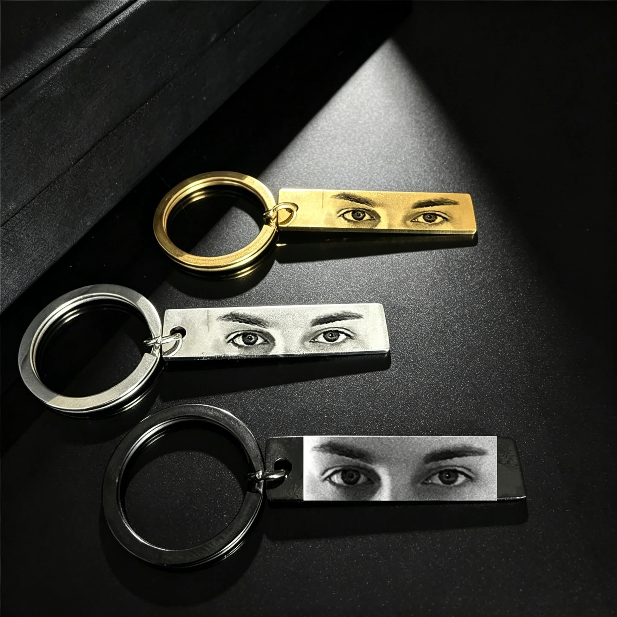 Personalized Couple Stainless Steel Eye Keychain Laser Engraved Color Photo DIY Custom Love Gift Matching Set for Him Her