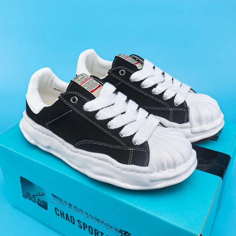 Casual Men's And Women's Toe Thick Bottom Heightening Dad Shoes Leisure White Shoes Board Shoes Lightweight round Toe