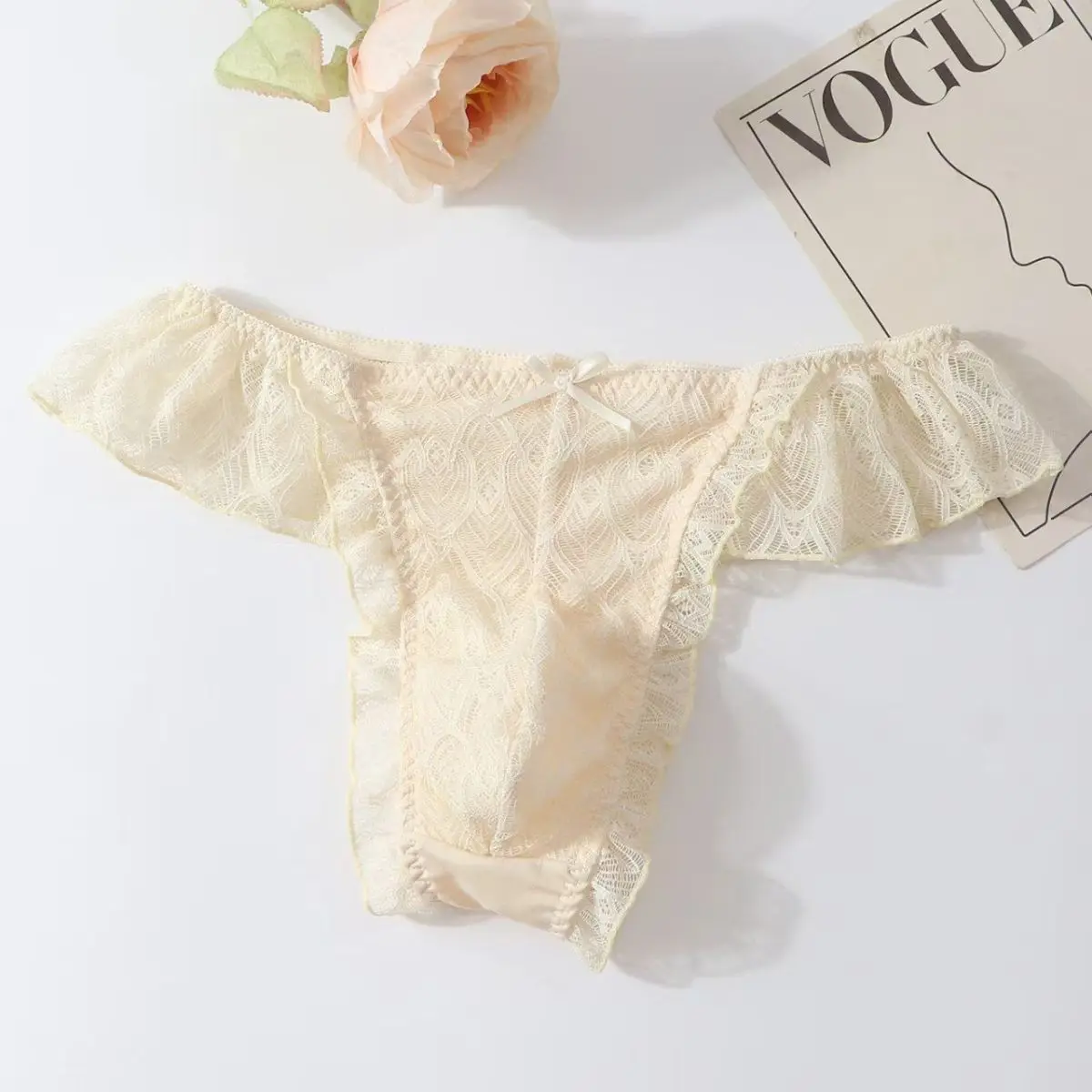 

Man's Sexy beight yellow Lace T-Briefs
