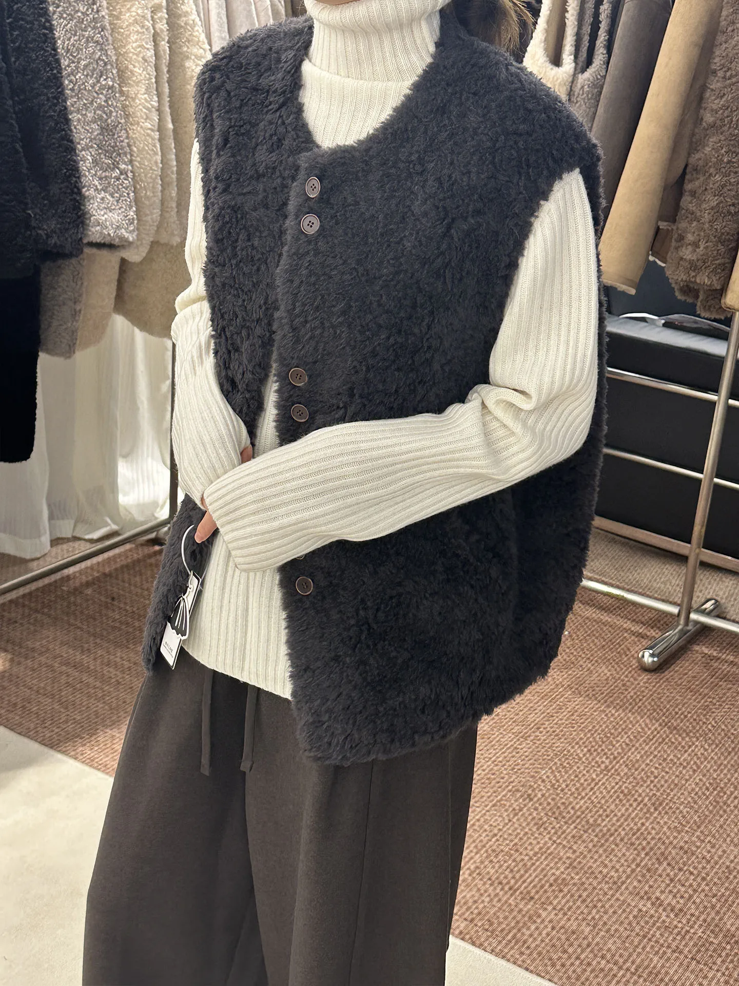 Gilet coreano Sle Faionable in pelle e pelliccia di agnello intercato da donna Autunno Inverno Plu Bella riduzione dell'età Ele...