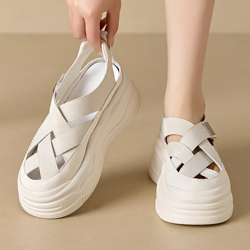 

Leather Sandals Women's 2025 Summer Wear Roman Casual Platform Pig Cage Shoes Weaving Sports Ins Trend