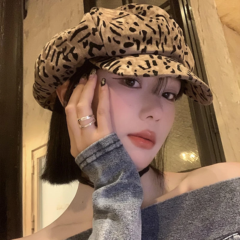 Vintage Millennial Babes Leopard Print Berets Caps for Women Summer Autumn Fashion Versatile Show Face Small Octagonal Hat Y2K