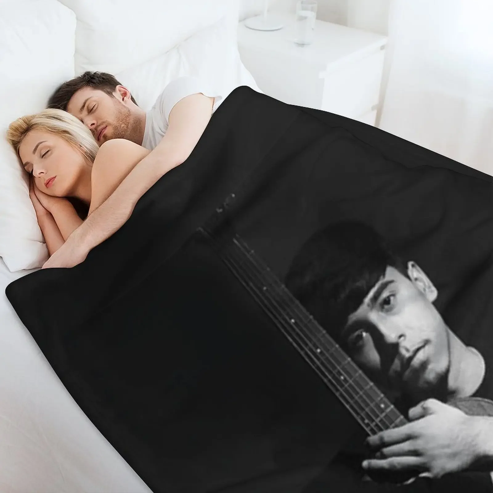 عشاق إيفان كورنيجو ألما فاسيا رمي بطانية سرير حراري منقوشة بطانيات قيلولة من القطيفة #4
