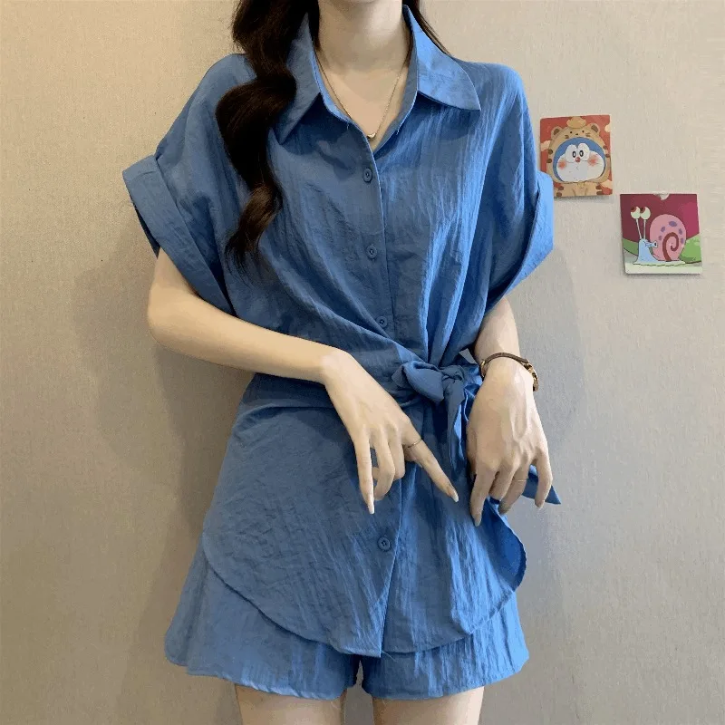 Korean Version of Women's Clothing Summer Fashion Design Sense Lace-up Waist Short-sleeved Shirt Shorts Two-piece Set