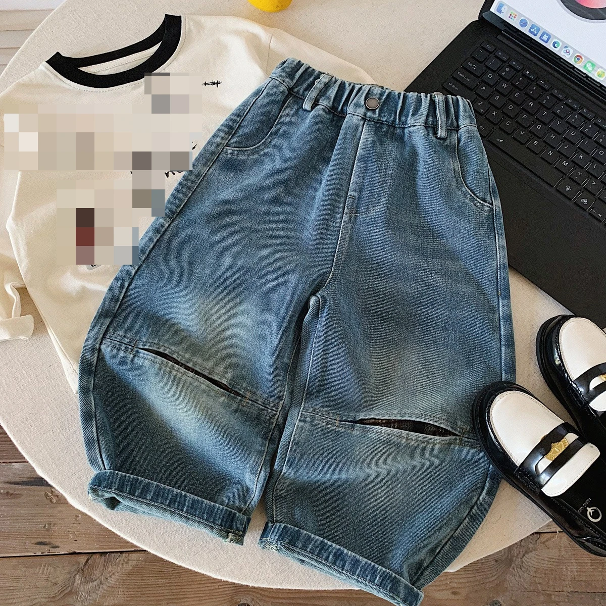 Boys 2026 Cool Soft Stylish Jeans Fall New Kids Korean Ripped Pants Baby Stylish Loose Casual Pants