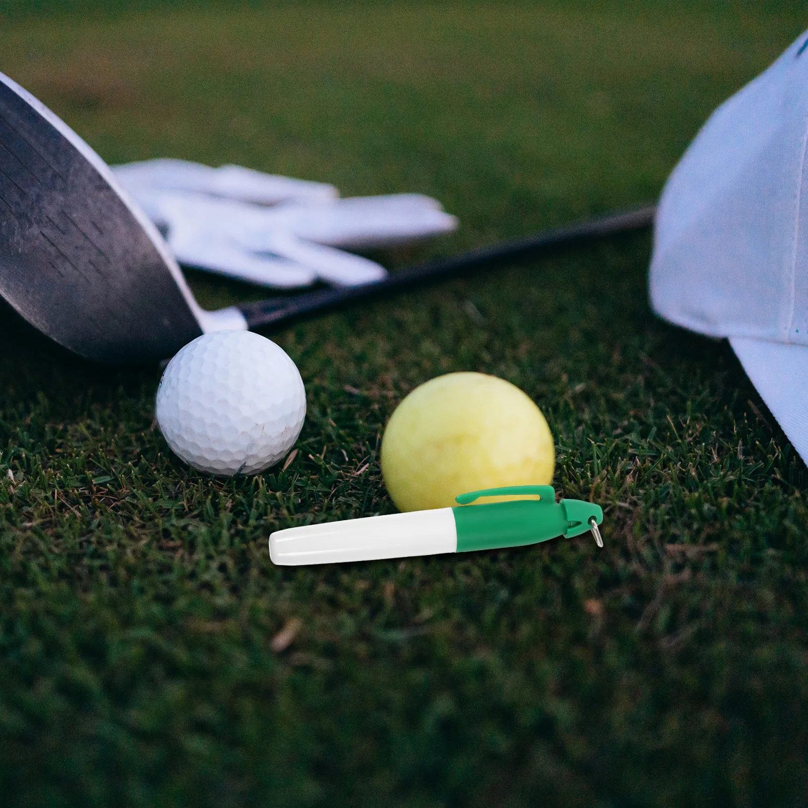 

4pcs Golf Marker Kit Green Lightweight Portable Drawing Tools Line Marker Pen Reusable Plastic Pen Golfing Aid Bulk