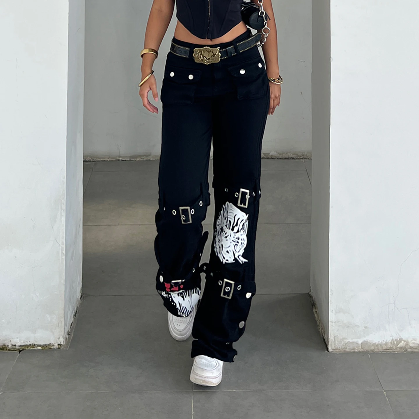 

Y2K Gothic Punk Graphic Printed Jeans With Buckle Dark Black Loose Wide Leg Pants Women 2025 Edgy Streetwear Fashion Trousers