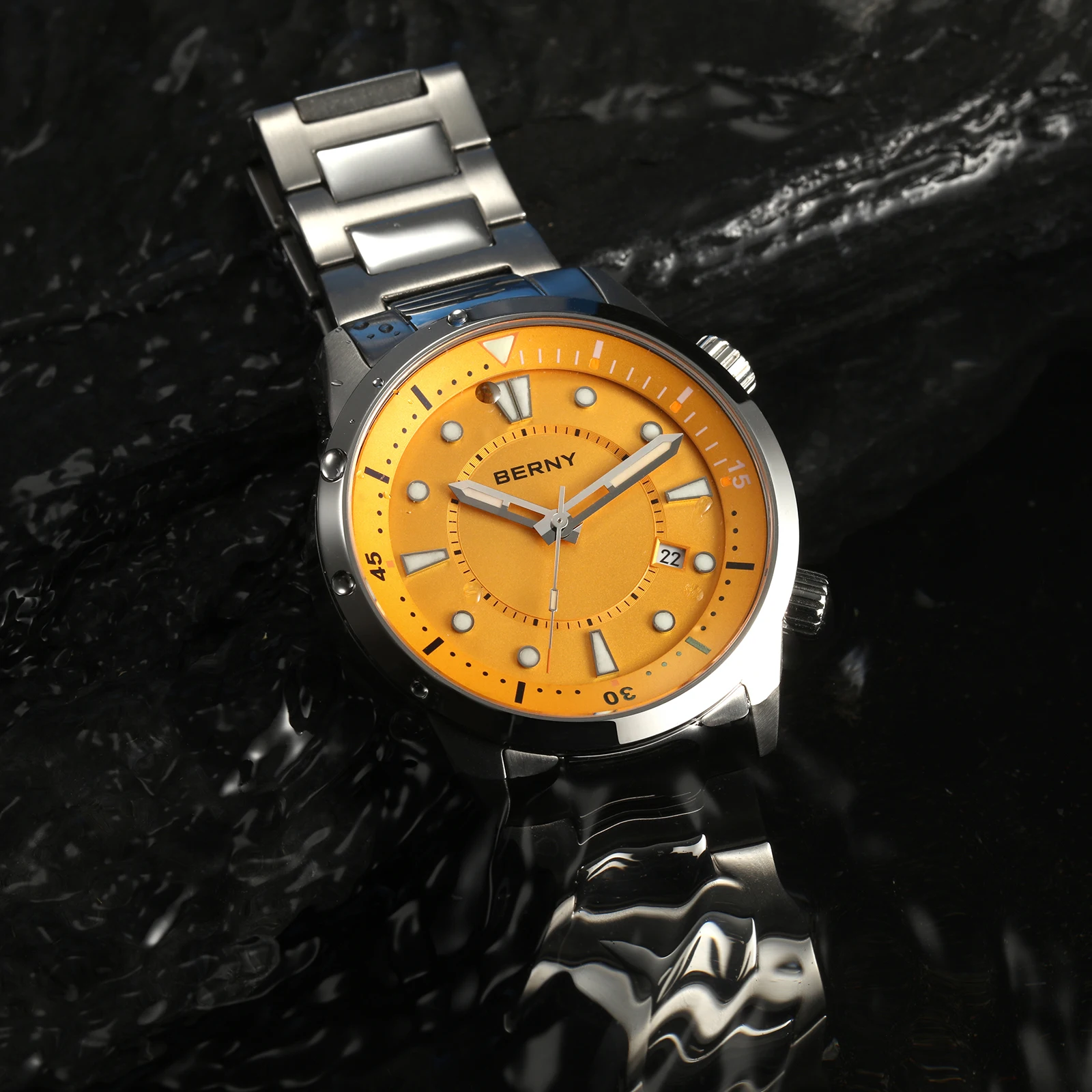 Men's Automatic Diver Watch: 200M Sapphire Stainless Steel