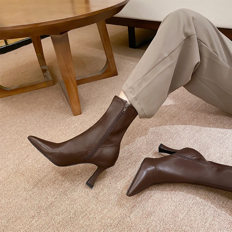 

Autumn Winter Vintage Thick Heels Women Ankle Boots Fashion Sexy Pointed Toe Stripper Party Shoes Modern Short Botas Para Mujer