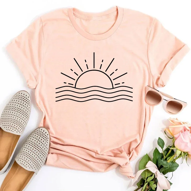 

Retro Sun Tee Ocean Graphic Tshirt Womens Summer Tee Sunrise Shirt for Women Beach Shirts Boho L