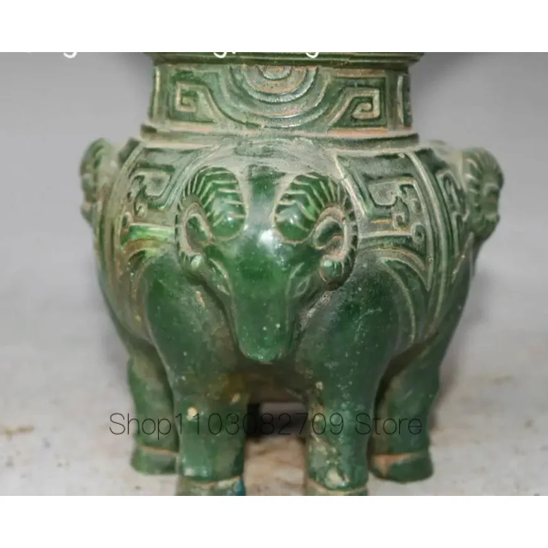 China Old Green Jade Fengshui Sheep Goat Beast Animal Bottle Pot Vase Jar Jug