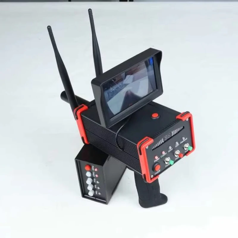 Large screen and 16m depth remote 3D GR LCD gold silver gem diamond detector