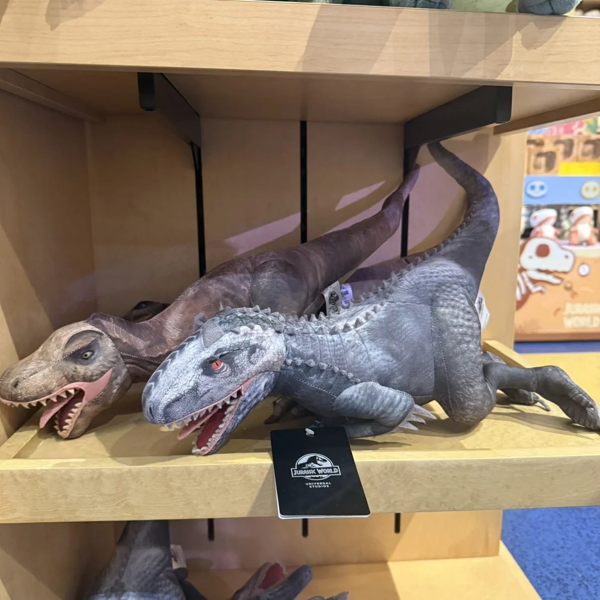 35cm Beijing Universal Studios Jurassic World Tyrannosaurus Rex Rampaging Lizard Plastic Doll Souvenir Gift