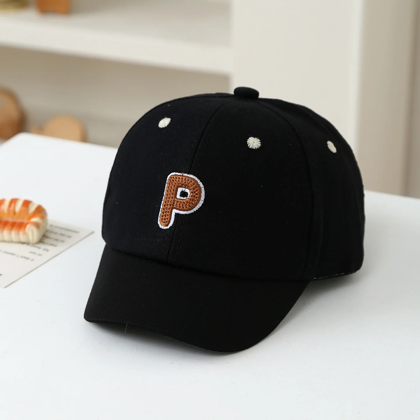 'P' Shaped Baseball Cap, Suitable for Infants, Children (Boys and Girls), a Simple and Casual Sun Hat, Suitable for Daily Wear.