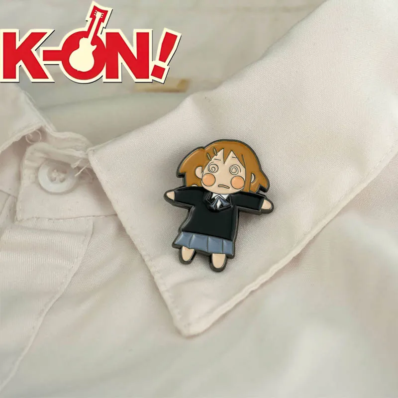 

Аниме K-ON! Хирасава Юй, значок для косплея, кавайная эмалированная брошь из сплава, булавки для лацканов, орнамент, сумка, аксессуары для костюма, подарок, реквизит