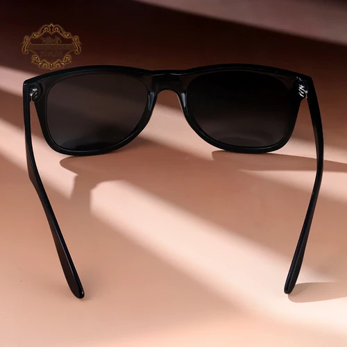 Imagen 2 del producto 2025 nuevas gafas de sol polarizadas TR para hombres y mujeres, gafas de conducción, gafas de pesca, gafas deportivas clásicas UV400, regalos al por mayor