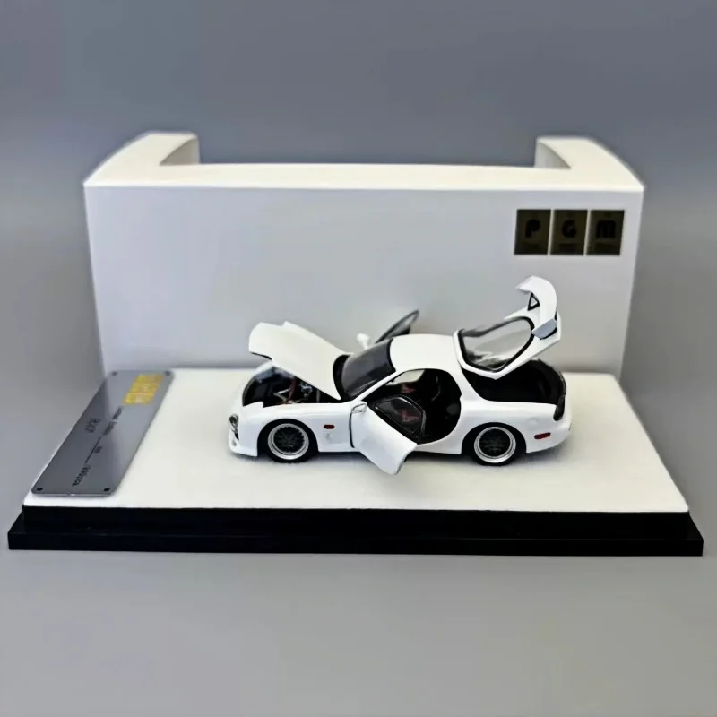 PGM 1:64 Mazda RX7 White Deluxe Alloy full open simulation car model