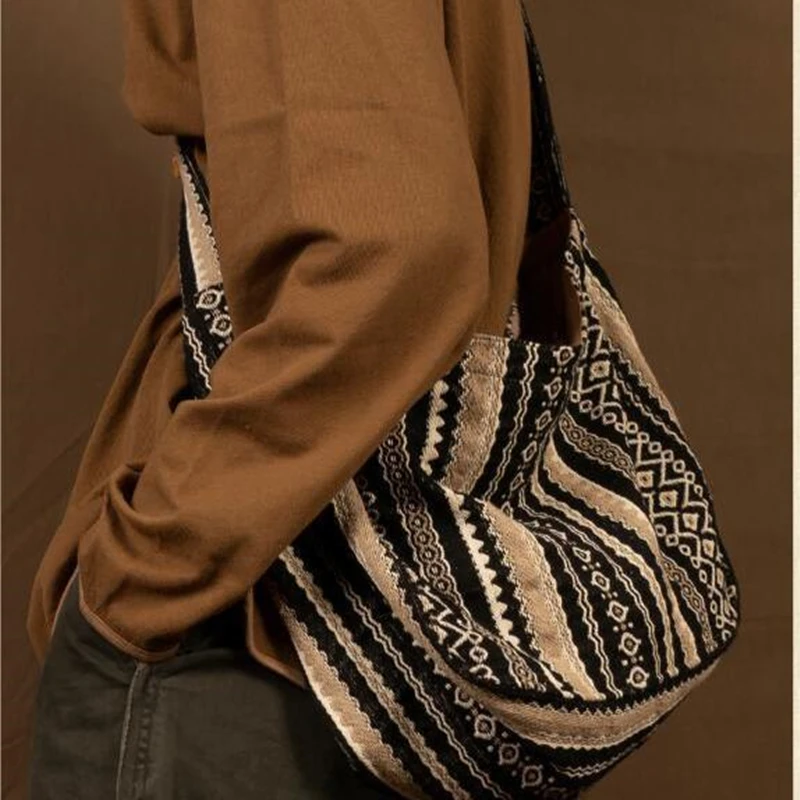 Retro Postman Bag Striped Blanket Bag Ethnic One Shoulder Slant Span Bag Women Handbags Bucket Bag Messenger Bag Bolso Mujer