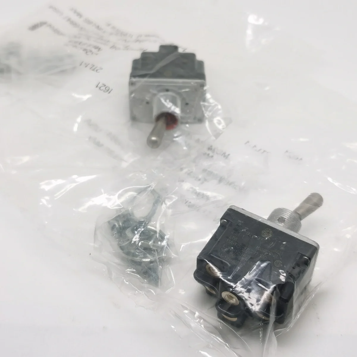 

MS24524-21 Поворотный переключатель Honeywell