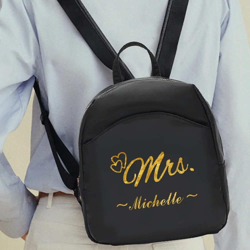 カスタマイズされた名前レジャーバックパックミニトラベルバッグ女性のバックパックポータブル通勤収納バッグカスタマイズされた製品