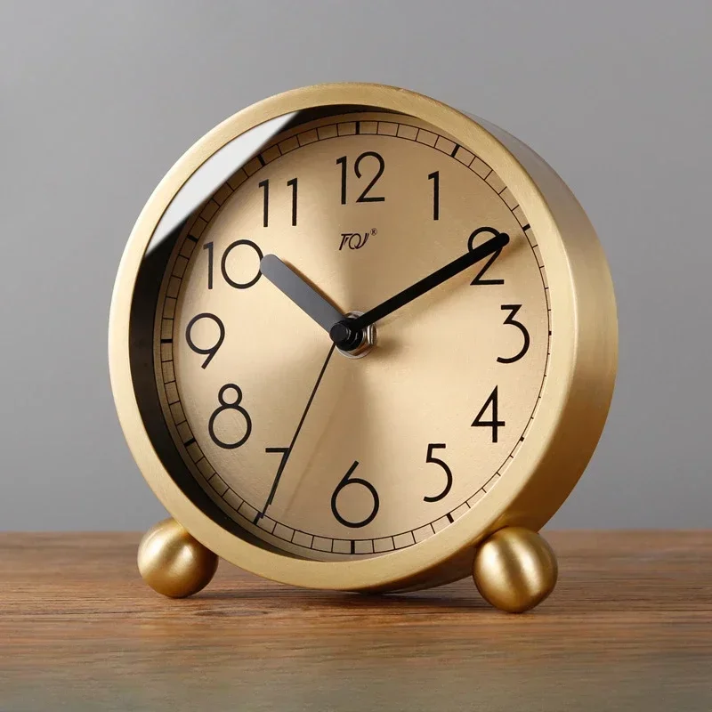 

Brass Desk Clock Home Decor Aesthetic Table Clocks Mini Design Modern Electronic Table Clock Simplicity Timepieces Retro Style