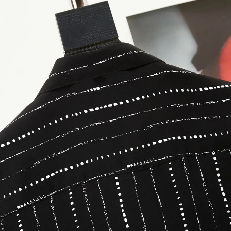 2025 Black New Striped Men Trendy Casual Versatile Fashion Cardigan Long Sleeve Shirt