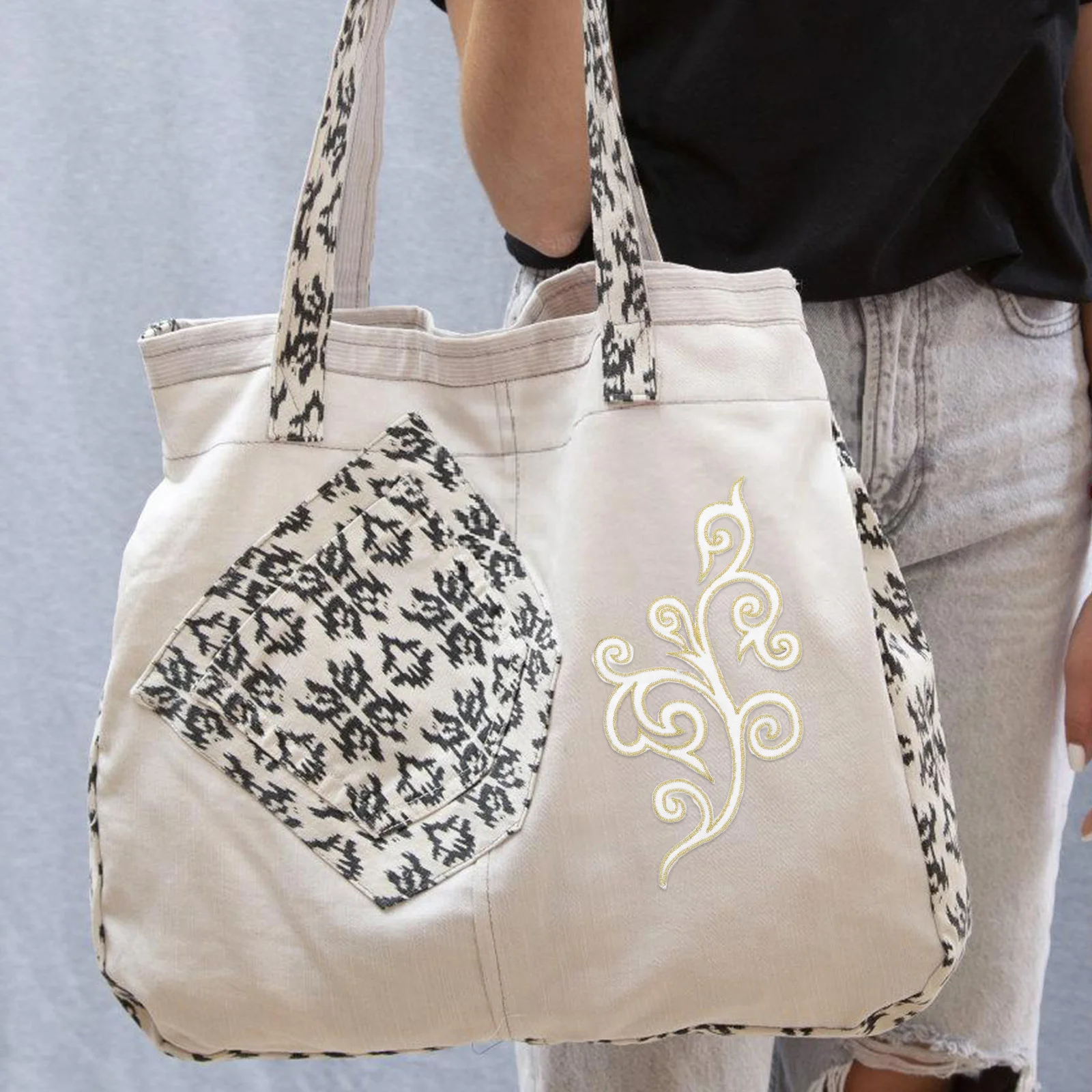 

10pcs Back Glue Embroidery Patches Cloud Pattern Iron On Applique For Wedding Dress Costume Diy Sewing Craft Trim Handicrafts