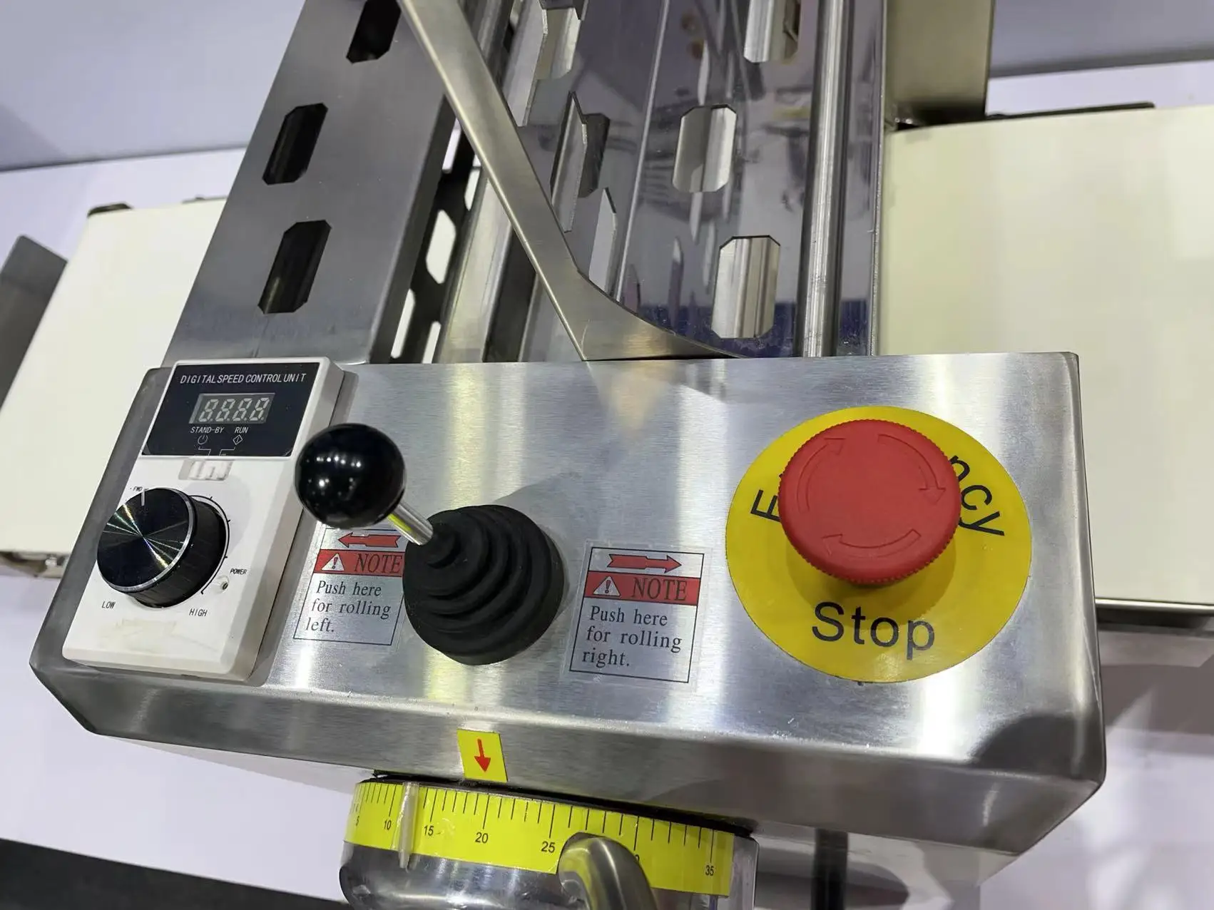 Raccortimento di fogli per pasticceria a soffio che produce pressa automatica per pasta per pizza in acciaio inossidabile per pane da tavolo e