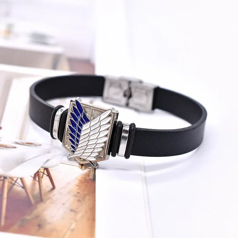 

Attack on Titan Freedom Wing Bracelet Adjustable Zinc Alloy Leather Bracelet for Students Unisex Cartoon Character Geometry S...