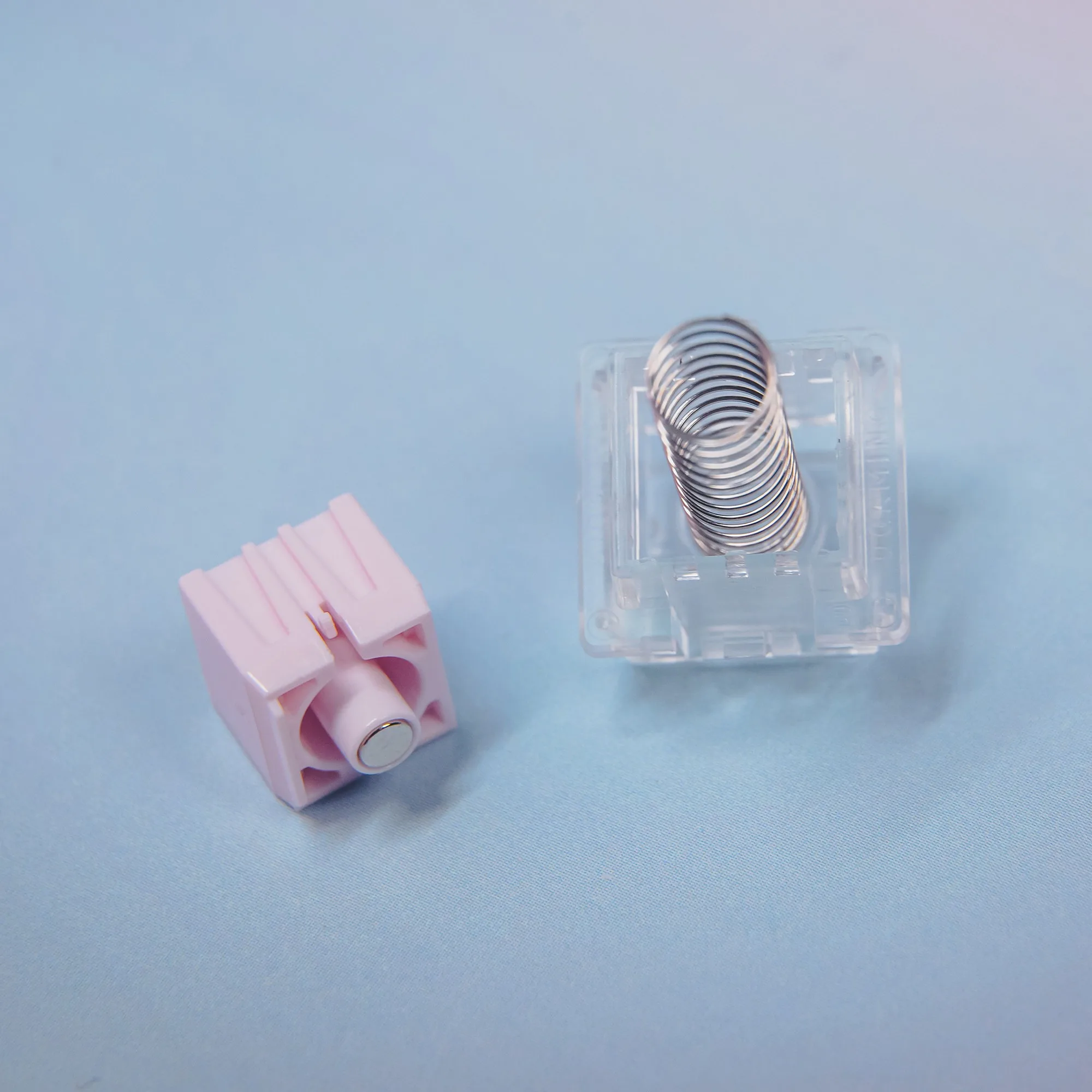 NEW UGAMING Pink Mount Taishan Magnetic Switch GT Mahjong Sound Dull Axis Dual Light Position Magnetic Axis Keyboard Shaft Switc
